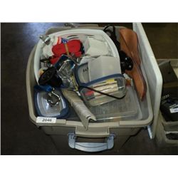 LOT: OILER, LIGHT & HOIST BLOCK