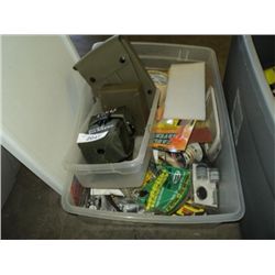 LOT: TREE CAMERA, STROBE LIGHT, BATTERIES & TOOL