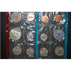 1969 US Mint Coin Set; P&D Mints; UNC; EST. $10-15