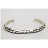Image 1 : Navajo Sterling Silver Hand Stamped Bracelet