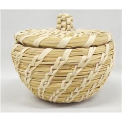 Native American Tohono O'Odham Lidded Basket