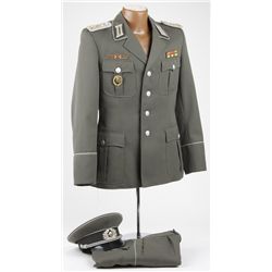 EAST GERMAN CAPTAIN'S UNIFORM