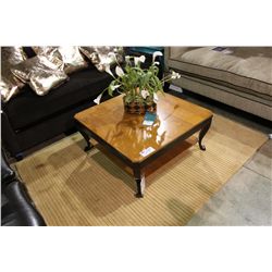 SELBA COCKTAIL TABLE