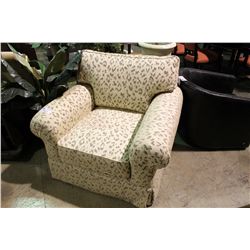 CENTURY TRADITIONAL SWIVEL ARM CHAIR