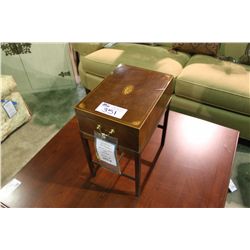 BAKER TRADITIONAL STORAGE BOX