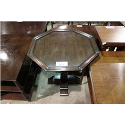 BAKER TRADITIONAL PEDESTAL TABLE