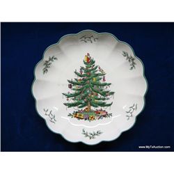 Round Scalloped Edge Serving Bowl/Dish