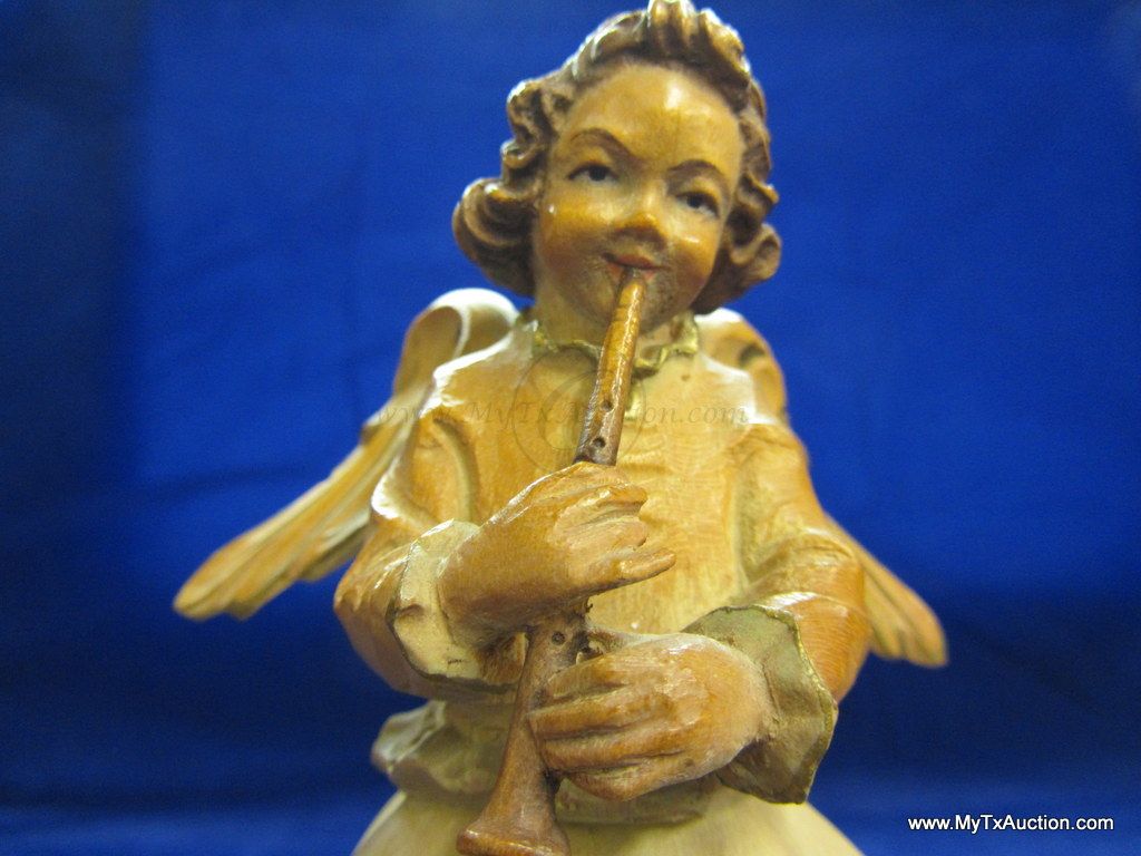 1968 Anri Carved Wood Angel Music Box