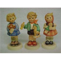 Hummel figurines, Children Trio, all TMK6, dated 1967