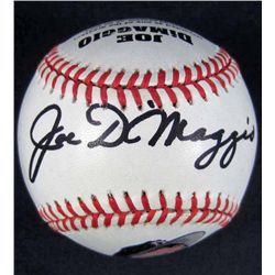 JOE DIMAGGIO AUTOGRAPHED BASEBALL W/ COA