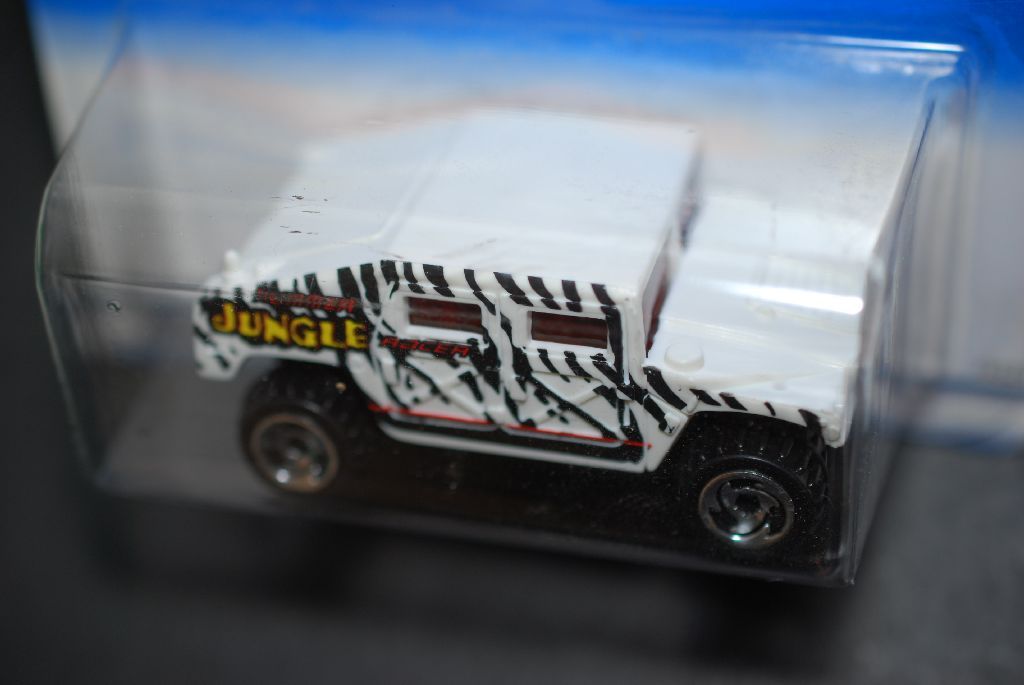 1997 Mattel Hot Wheels Inc. Jungle Hummer Collectible Car; EST. $5-10
