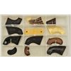 Image 1 : Lot of 18 pairs of pistol and revolver grips  and several single pieces including a group  of 10 nic