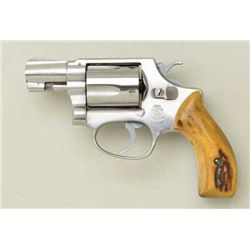 Smith & Wesson Model 60 (no dash) DA  revolver, .38 Special cal., 2” barrel,  stainless steel, combi