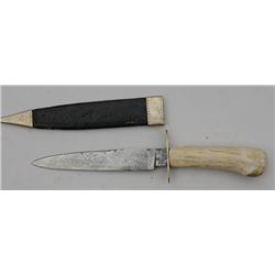 Manson Sheffield semi-Spear point knife with  etched blade showing eagle with patriotic  slogans; bl