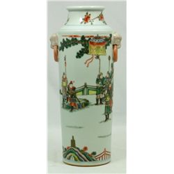 CHINESE KANGXI WUCAI PORCELAIN WARRIORS VASE