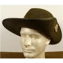 WWII AUSTRALIAN INFANTRY SLOUCH HAT SIDE-UP INSIGNIA