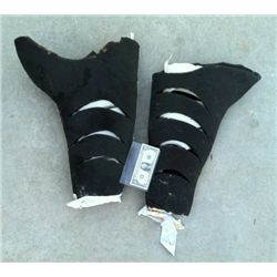 LOST TV SHOW POLAR BEAR PAIR OF LEG UNDER STRUCTURES