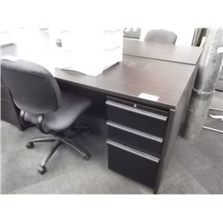 NIGHTSHADE 60  X 30  SINGLE PEDESTAL DESK