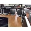 Image 4 : LOT OF 46 LCD 17" MONITORS