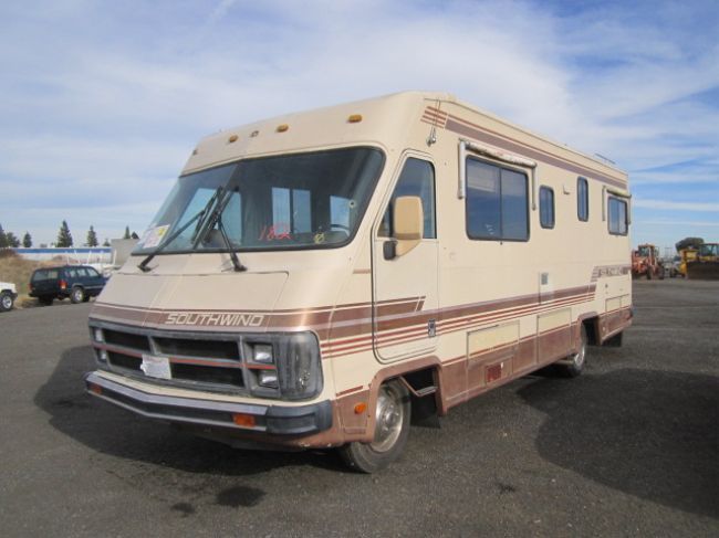 1987 Fleetwood Southwind 30' Motor Home