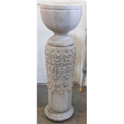 very heavy cement planter comes in 3 pieces 15"x47" very heavy comes in 3 pieces