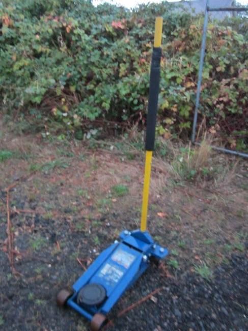 Napa 3 1 2 Ton Floor Jack