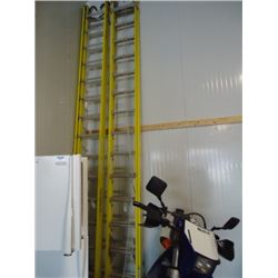 28' Featherlight fiberglass ladder