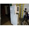 Image 1 : Beaumark refridgerator/freezer