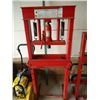 Image 1 : 12 Ton hydraulic press