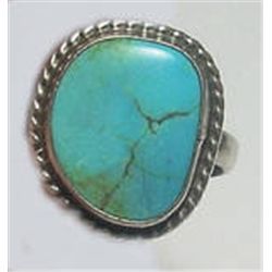 Vintage Handcrafted Sterling Silver & Turquoise Ring