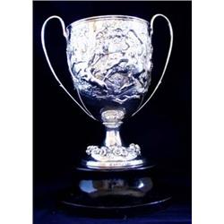A FINE VICTORIAN SILVER TWO HANDLED TROPHY by Robert Hennell, finely decorated a Royal hunting scene