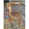 Image 3 : Antique Chair