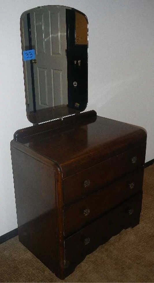 Waterfall Vanity 3 Drawer Dresser