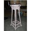 Image 2 : Wicker Plant Stand