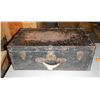 Image 1 : Antique Trunk