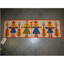 Rug / Runner 4'4" x 1'4"