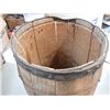 Image 2 : Wood Barrel