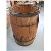Image 3 : Wood Barrel