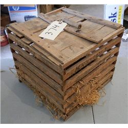 Antique Wood Chicken Crate with Top