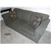 Image 2 : Sofa Bed with Pillows