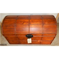 Curved Top Blanket Chest