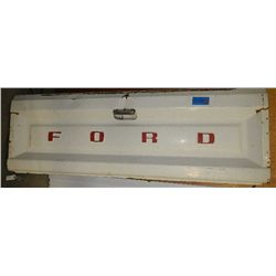 Ford tailgate has both cables 1970?