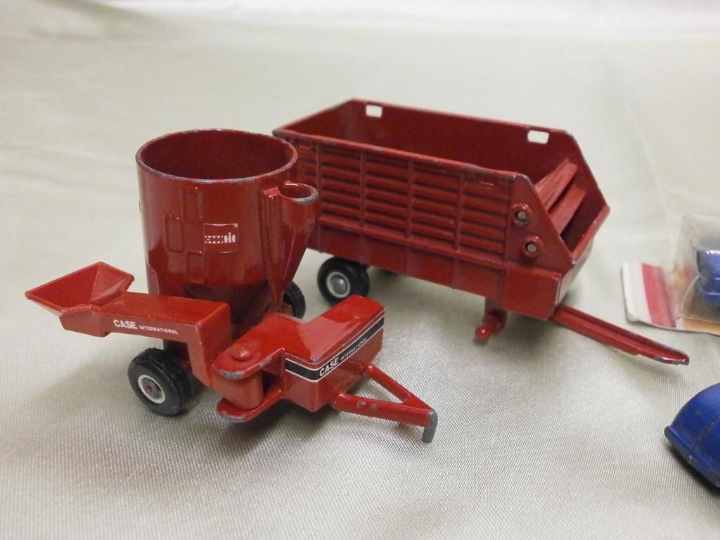 Small Assortment Vintage Metal Cars Farm Toys