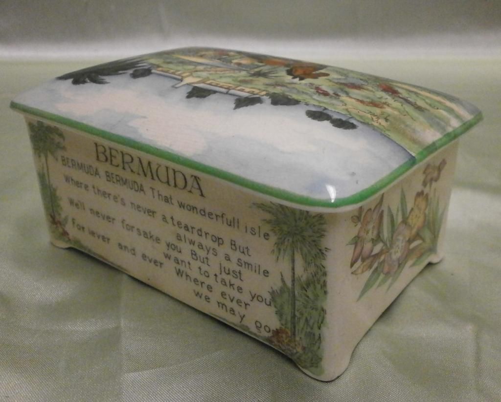 Vintage Bermuda Trinket Music Box Crown Devon