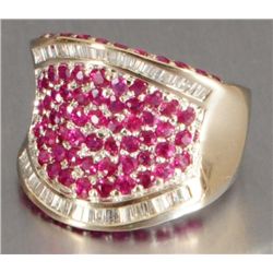 18kt White Gold Ruby & Diamond Ring