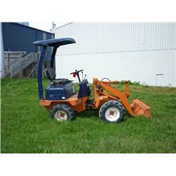 Yanmar V1-1 Pivot steer loader