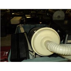 VACUUM CLEANER