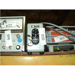 B & K TYPE 2801 MICROPHONE POWER SUPPLY