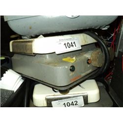 CORNING STIRRER / HOT PLATE