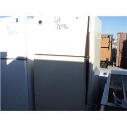 WHIRLPOOL REFRIGERATOR